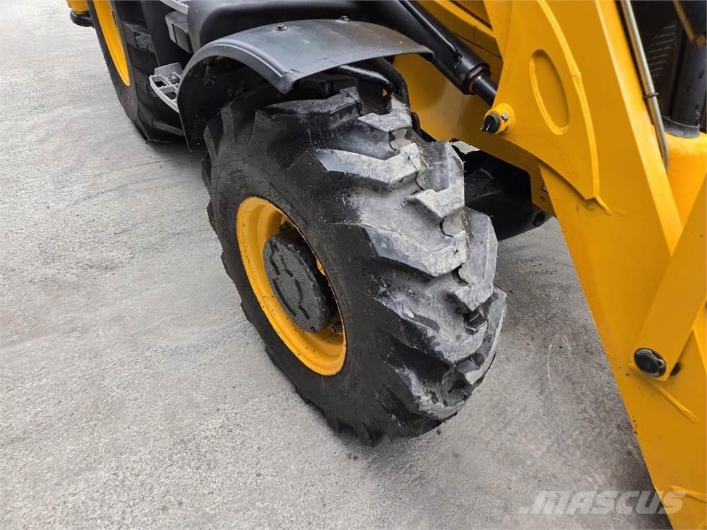 JCB 3CX Ekskavaatorlaadurid