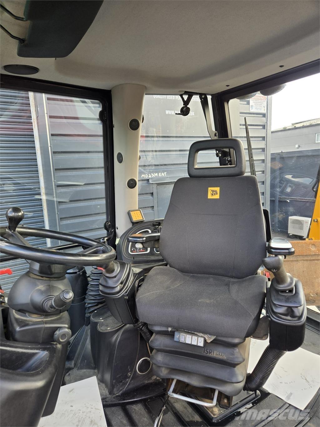 JCB 3CX Ekskavaatorlaadurid