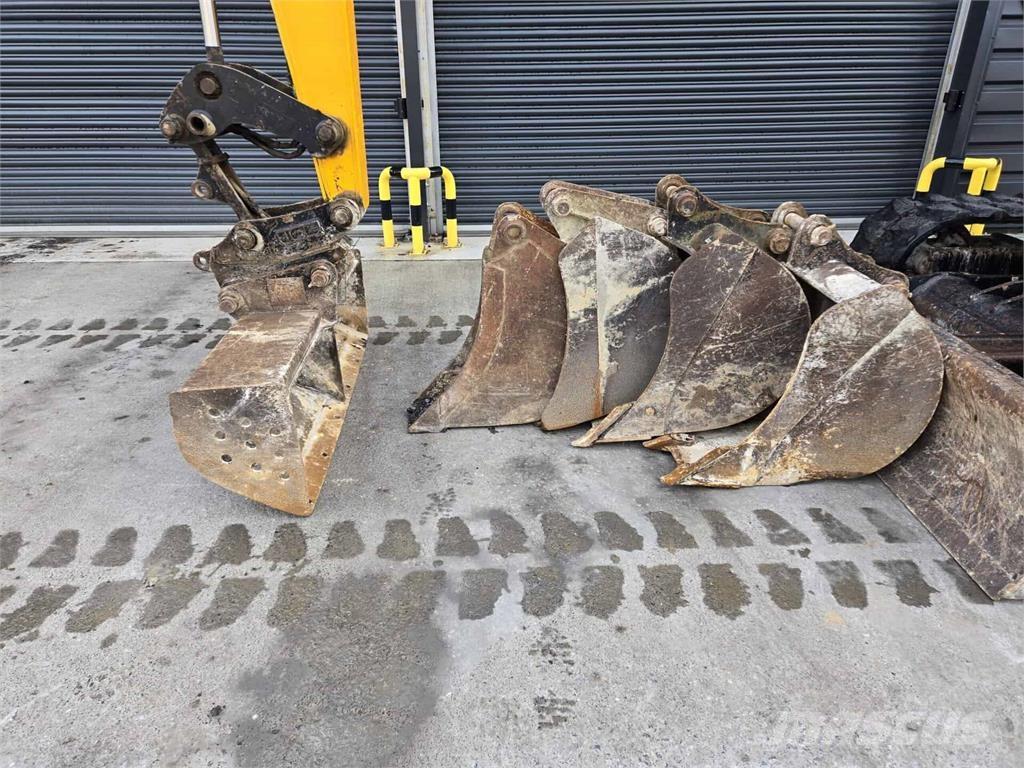 JCB 86C-1 Väikeekskavaatorid 7t-12t