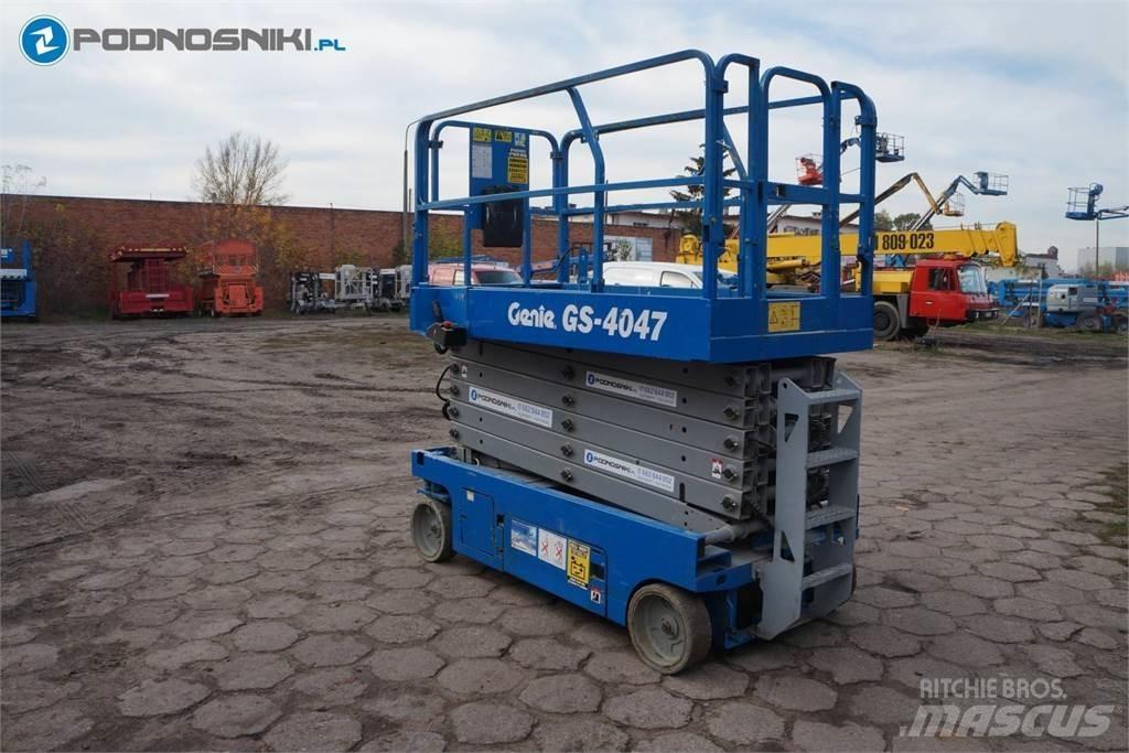 Genie 4047 Käärtõstukid