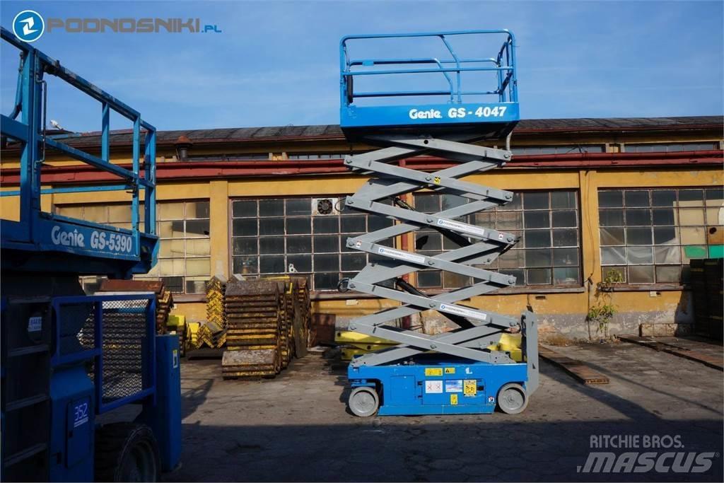 Genie 4047 Käärtõstukid