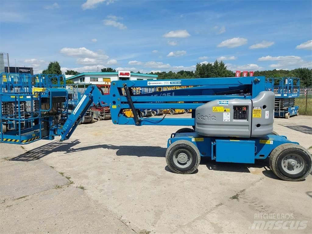 Genie Z-45/25J DC Iseliikuvad poomtõstukid