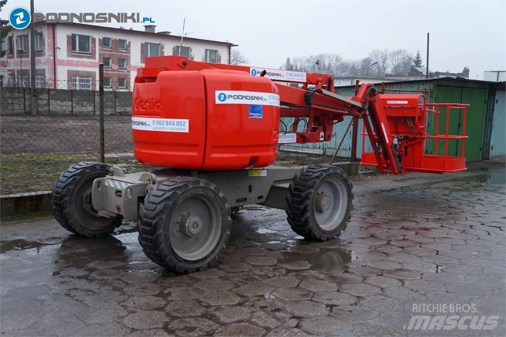 Genie Z45/25J Iseliikuvad poomtõstukid