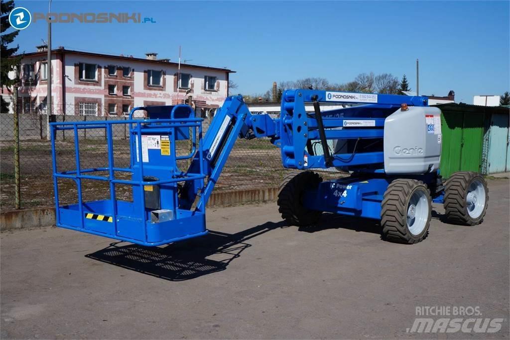 Genie Z45/25J Iseliikuvad poomtõstukid
