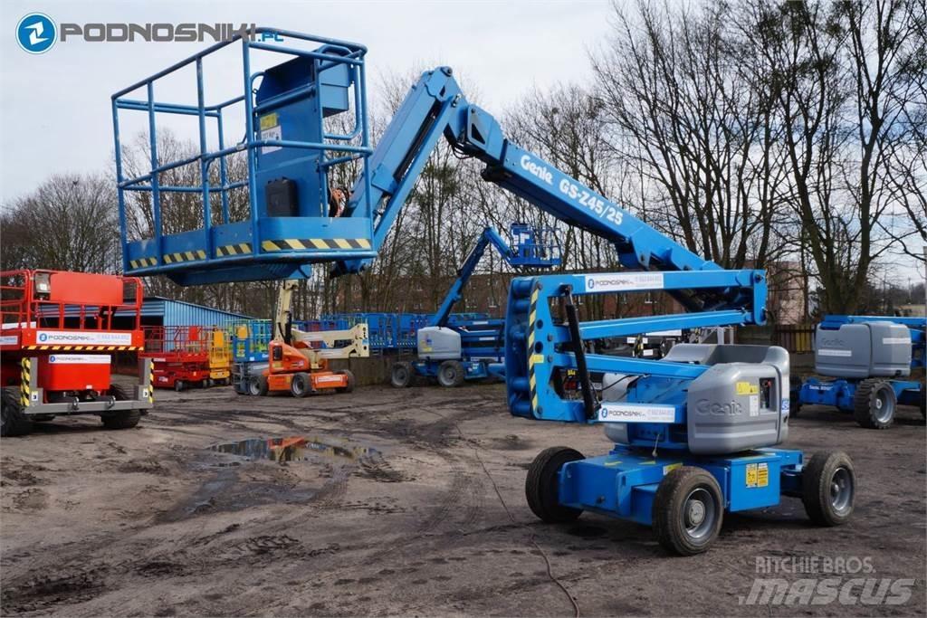 Genie Z45/25J DC Iseliikuvad poomtõstukid