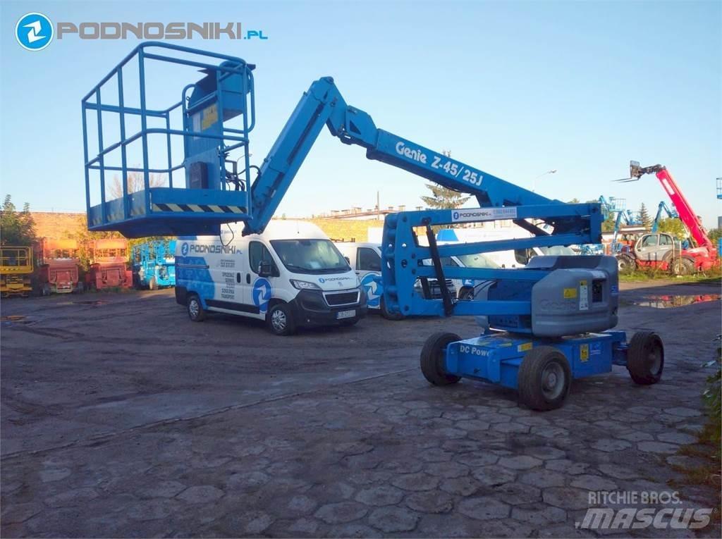 Genie Z45/25J DC Iseliikuvad poomtõstukid