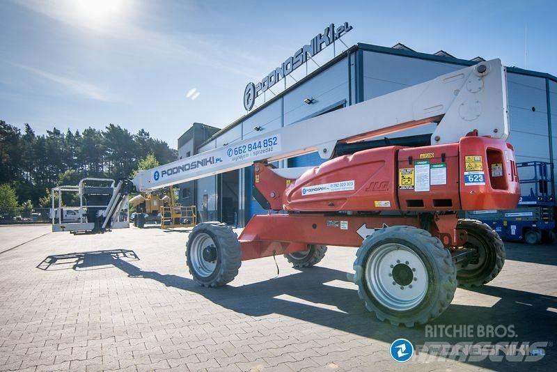 JLG M600JP Iseliikuvad poomtõstukid