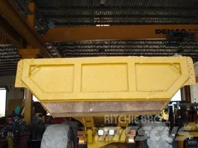 CAT 730 Tailgate Muud osad