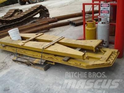 CAT 740 Tailgate Muud osad