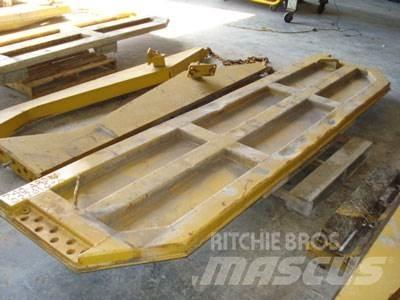 CAT 740 Tailgate Muud osad