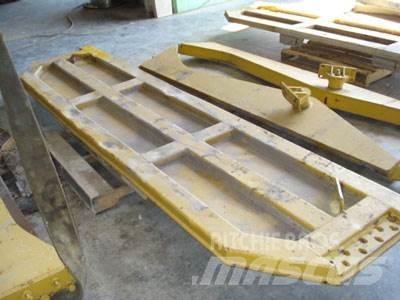 CAT 740 Tailgate Muud osad