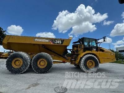 CAT 745-04A Liigendraamiga pinnaseveokid