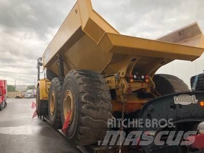 CAT 745C Liigendraamiga pinnaseveokid