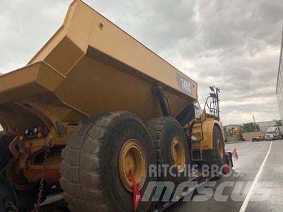 CAT 745C Liigendraamiga pinnaseveokid