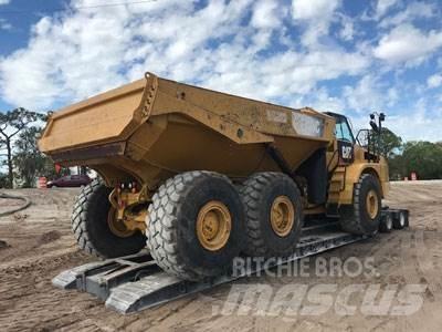 CAT 745C Liigendraamiga pinnaseveokid