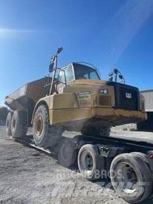 CAT 745C Liigendraamiga pinnaseveokid