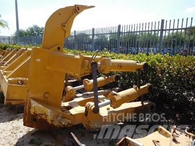 CAT D8T Ripper, S/S Muud osad
