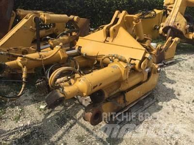 CAT D8T Ripper, S/S Muud osad
