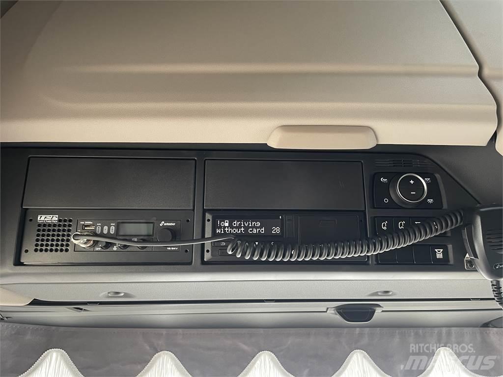 DAF XG 530 FTS Sadulveokid