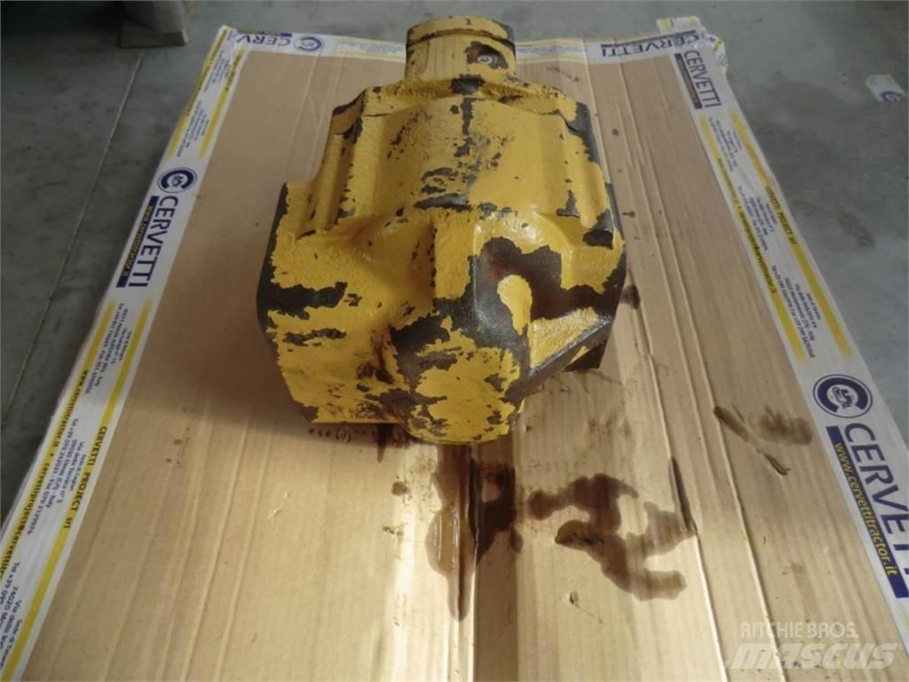 CAT 735 Muu