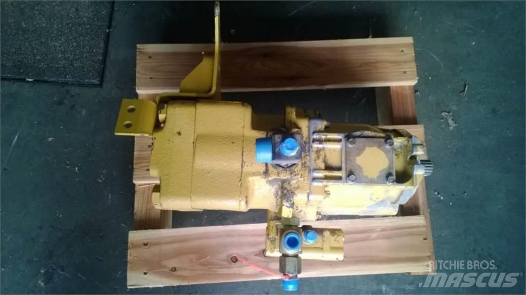CAT 928G Muu