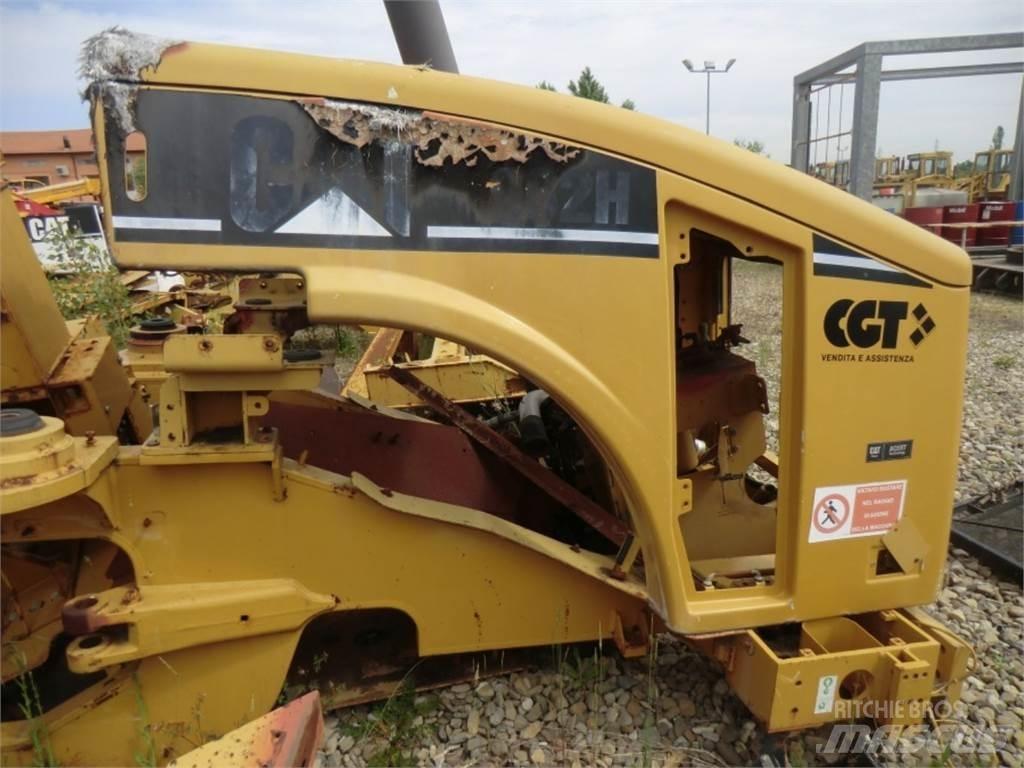 CAT 962H Raamid