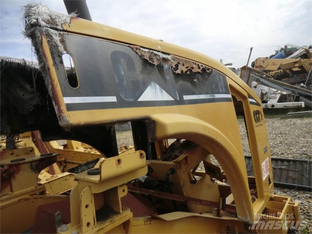 CAT 962H Raamid