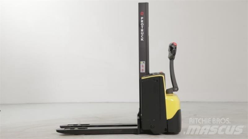BT SWE080L Platvormiga virnastajad