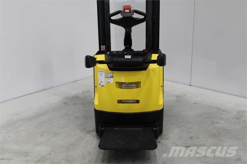 Hyster S1.6S Platvormiga virnastajad