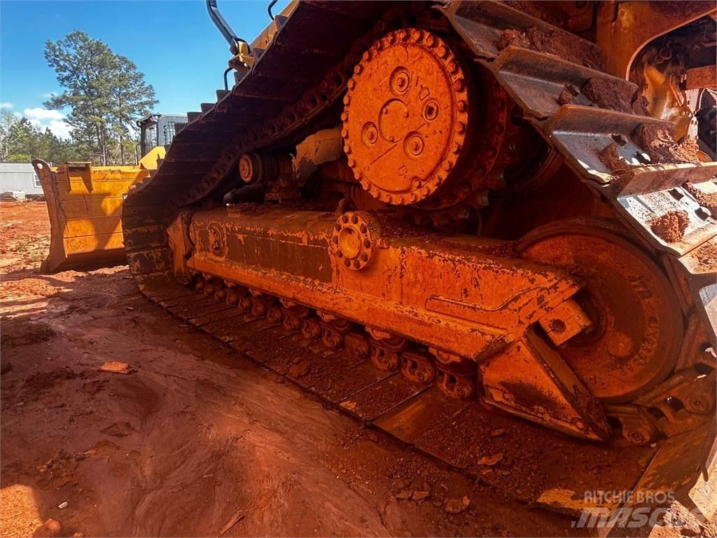 CAT D5 Buldooserid