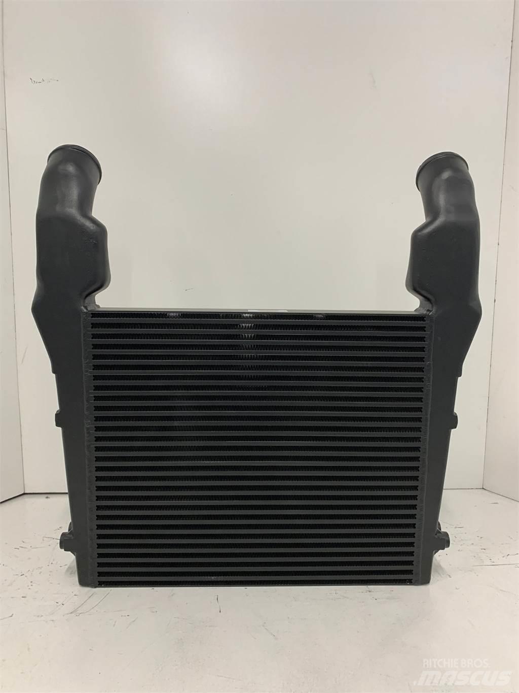 Volvo  Radiaatorid