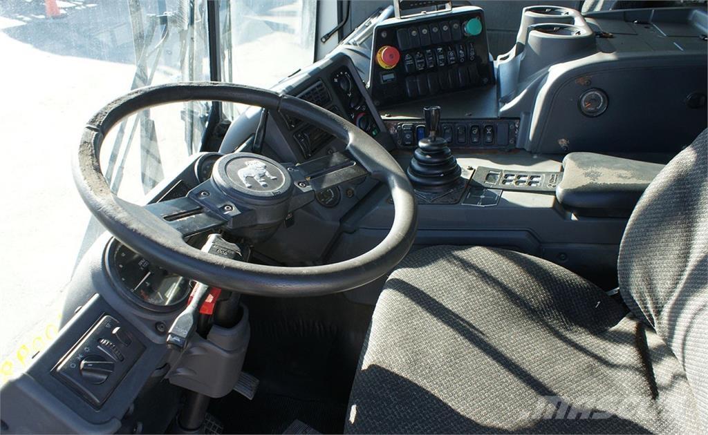 Mack MRU 613 Prügiautod