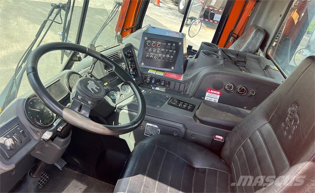 Mack MRU613 Raamautod