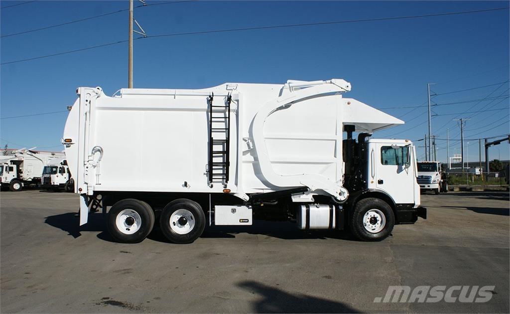 Mack MRU613 Prügiautod