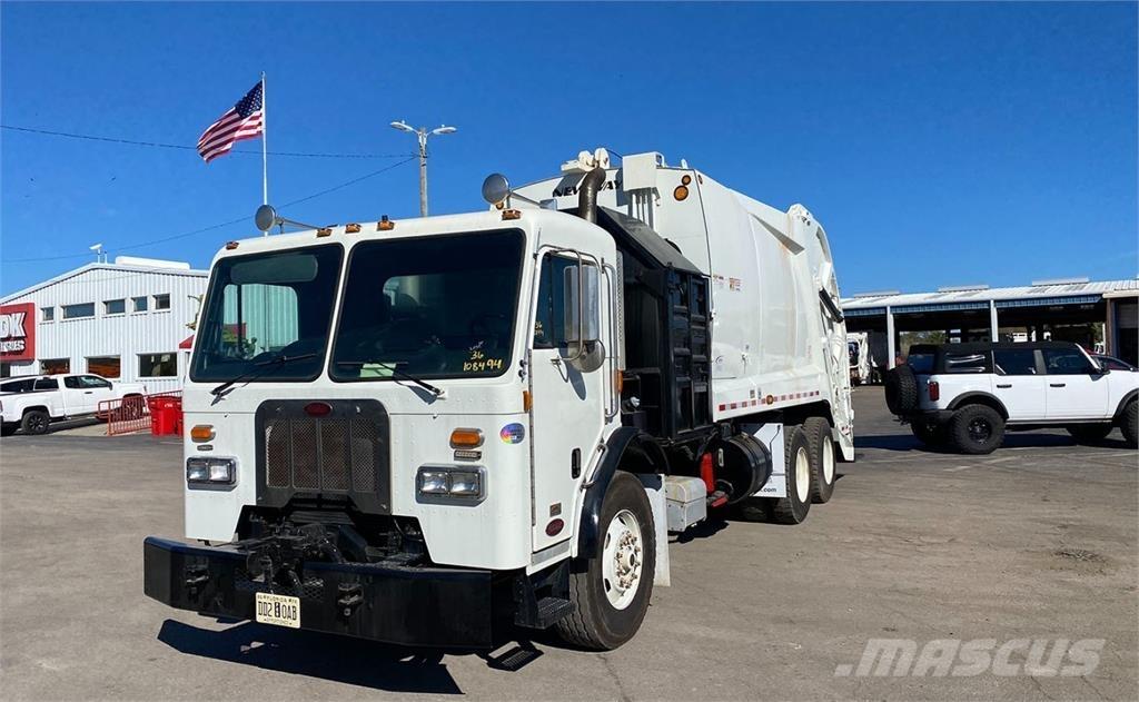 Peterbilt 320 Prügiautod
