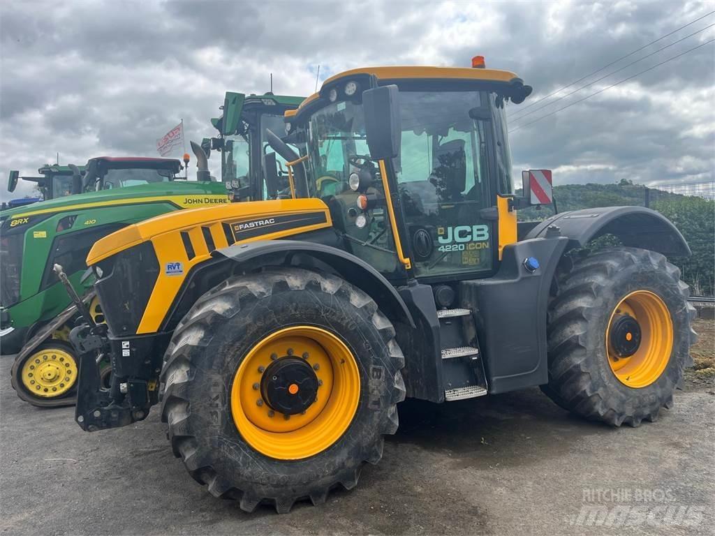 JCB 4220 Muu farmitehnika ja tarvikud