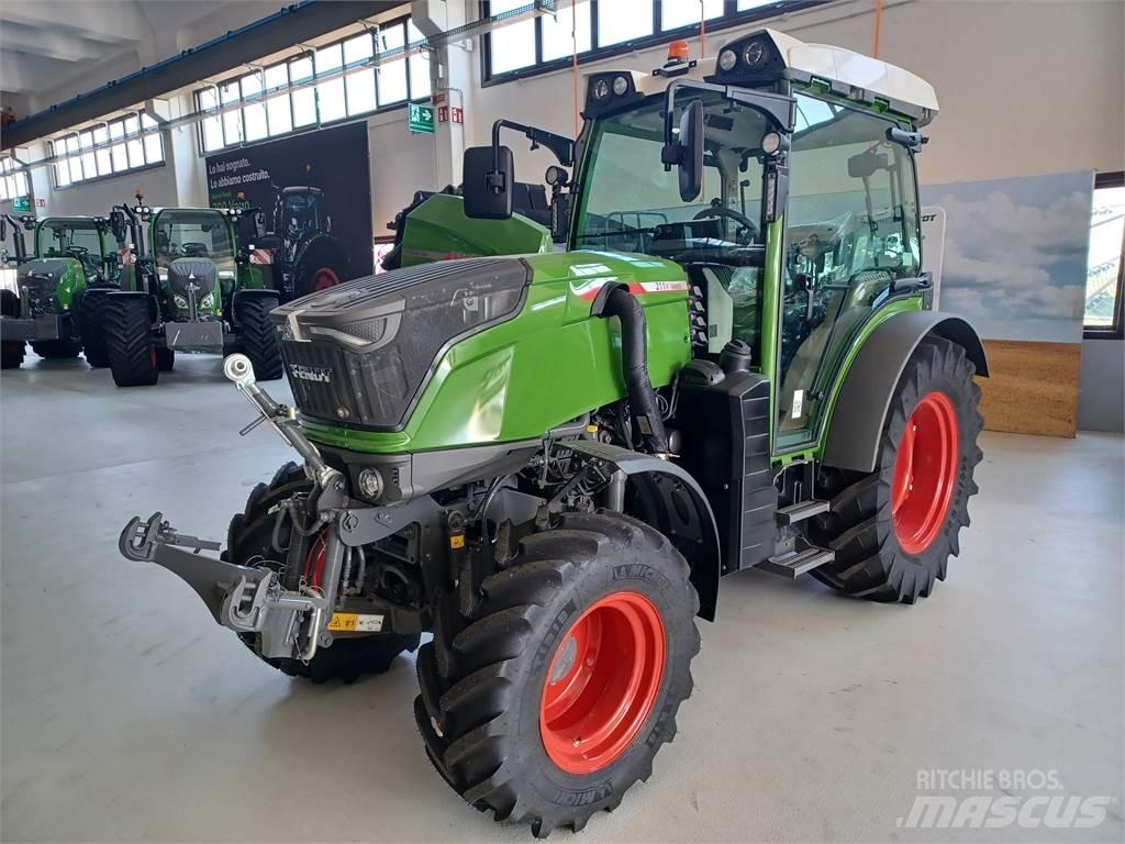 Fendt 211F Traktorid