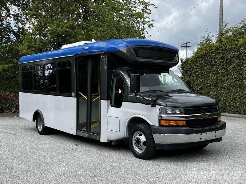 Chevrolet Express Väikebussid