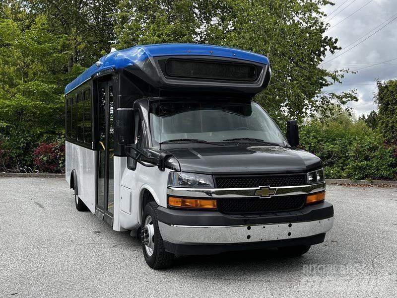 Chevrolet Express Väikebussid