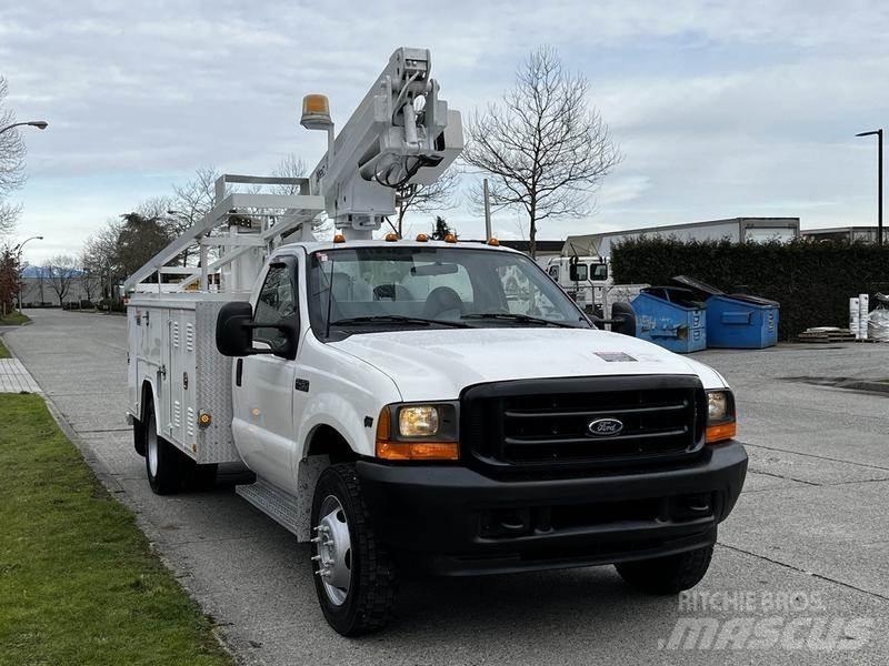 Ford F-450 SD Munitsipaalsõidukid