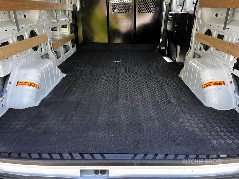 Ford Transit Kaubikud