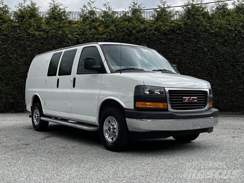 GMC Savana Kaubikud