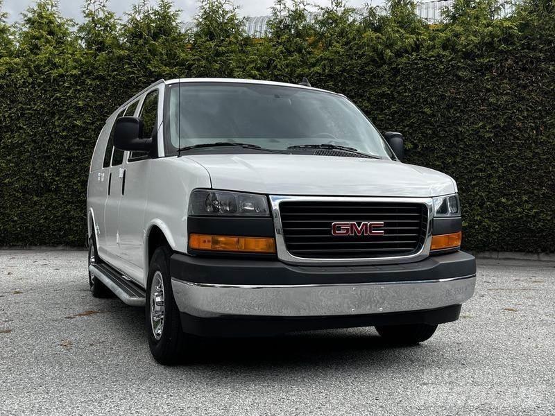 GMC Savana Kaubikud