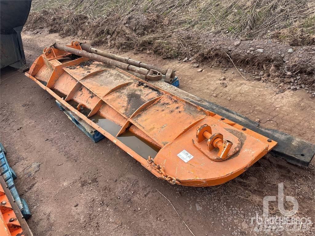  11 ft Snow Wing Muud teekoristamise ja lumekoristamise masinad