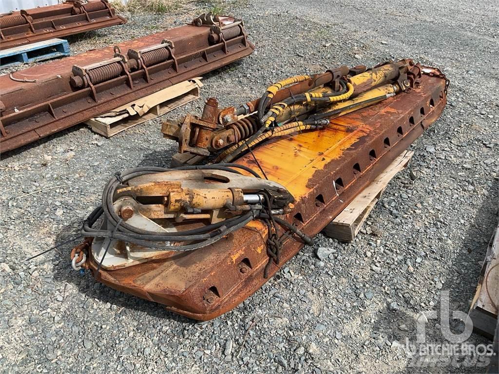  11 ft Snow Wing Muud teekoristamise ja lumekoristamise masinad