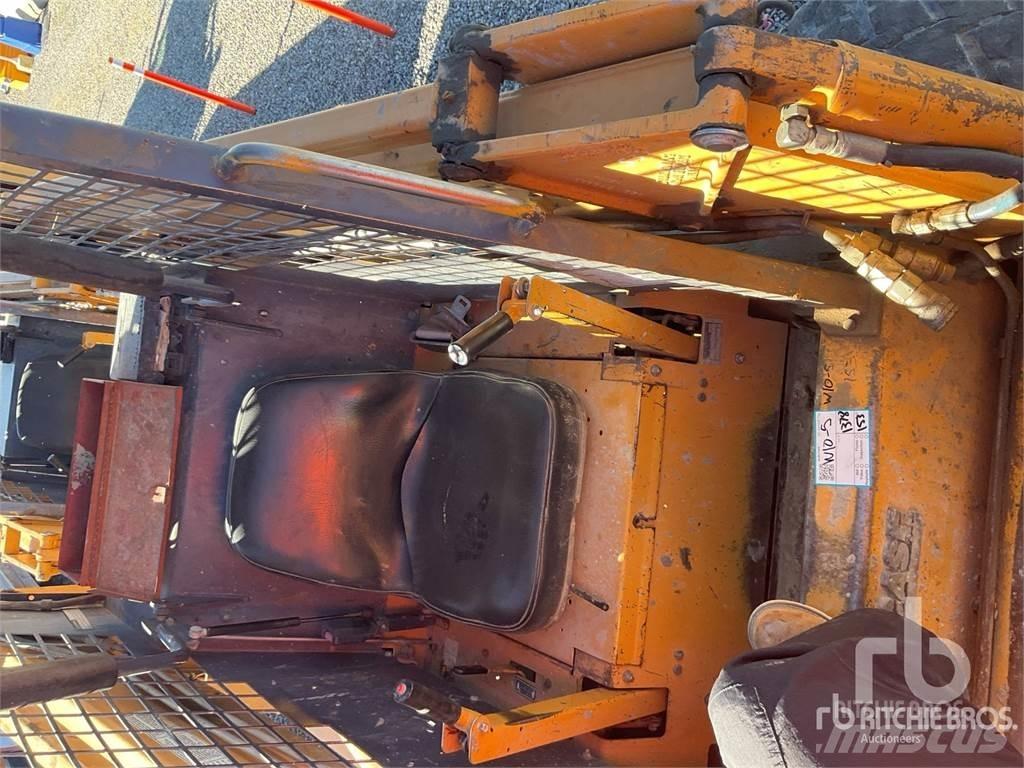 CASE 1845C Kompaktlaadurid