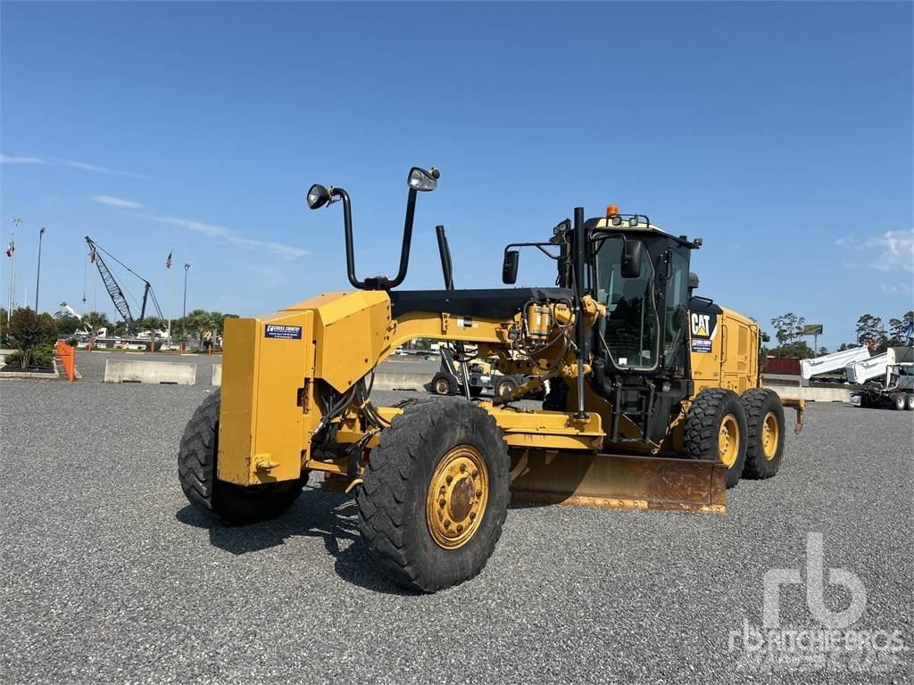 CAT 140M2 AWD Greiderid