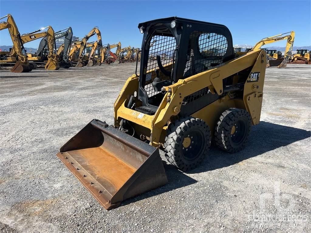 CAT 226D C1-H2 Kompaktlaadurid