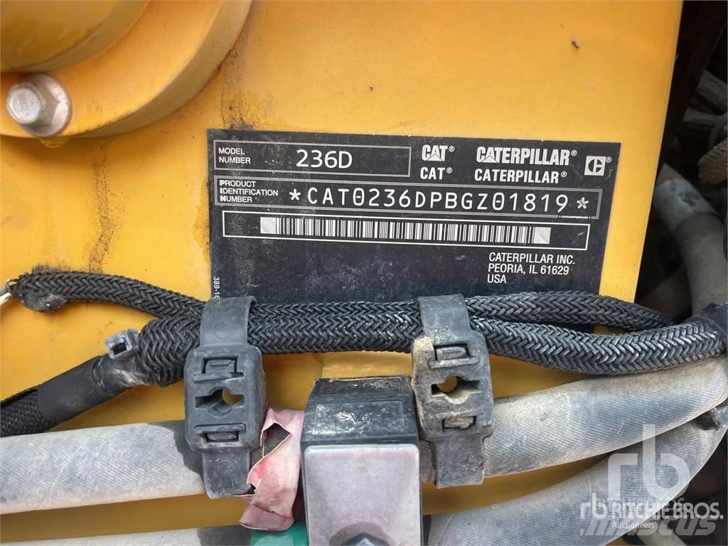 CAT 236D Kompaktlaadurid