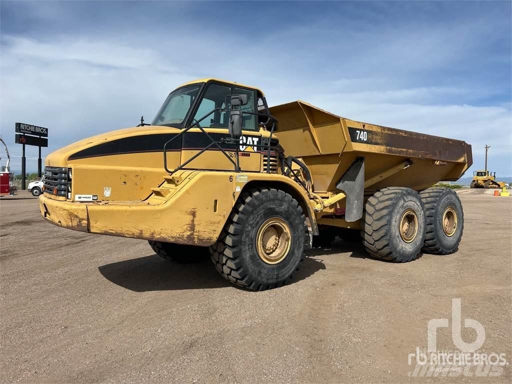 CAT 740 Liigendraamiga pinnaseveokid
